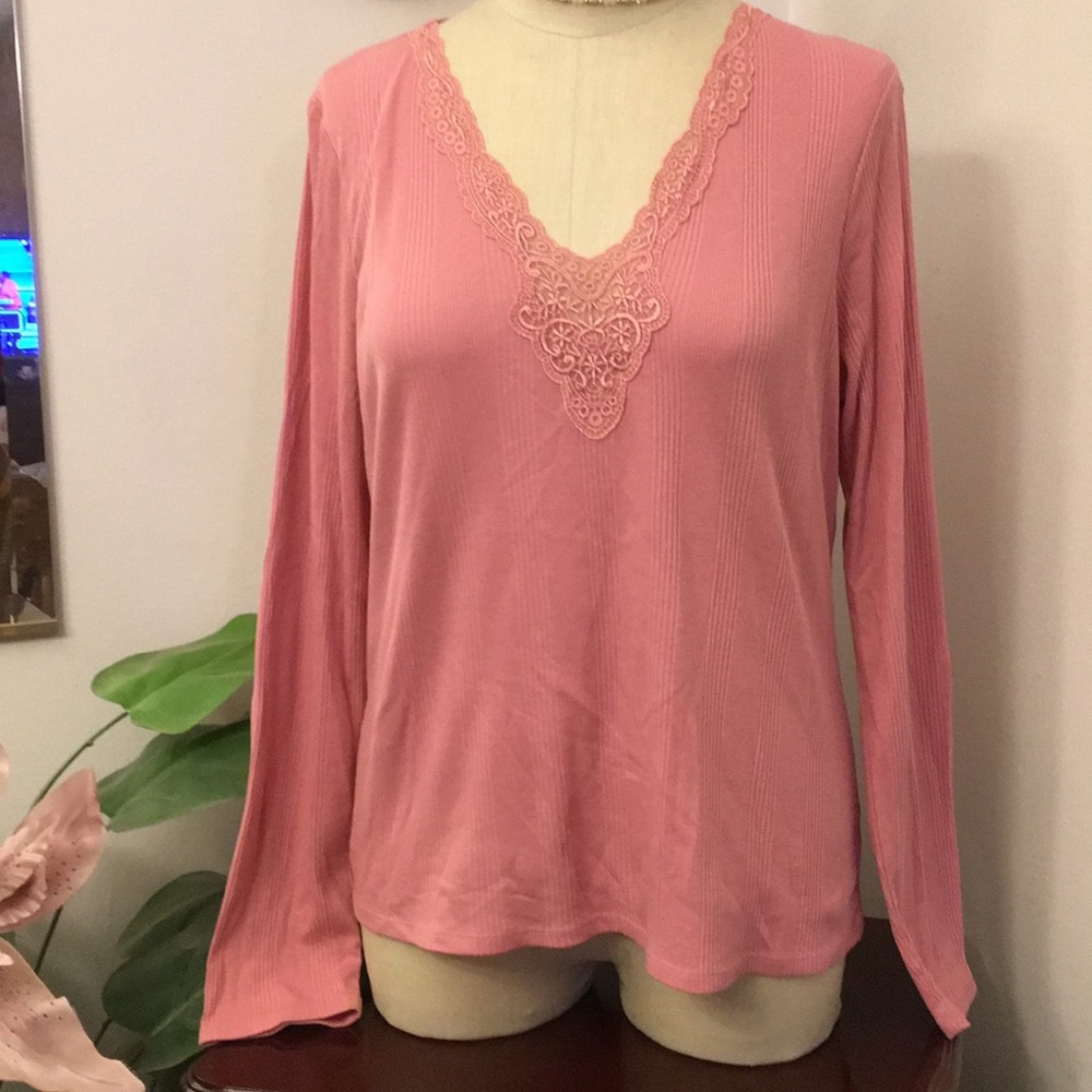 Rose color long sleeve light weight thin knit top